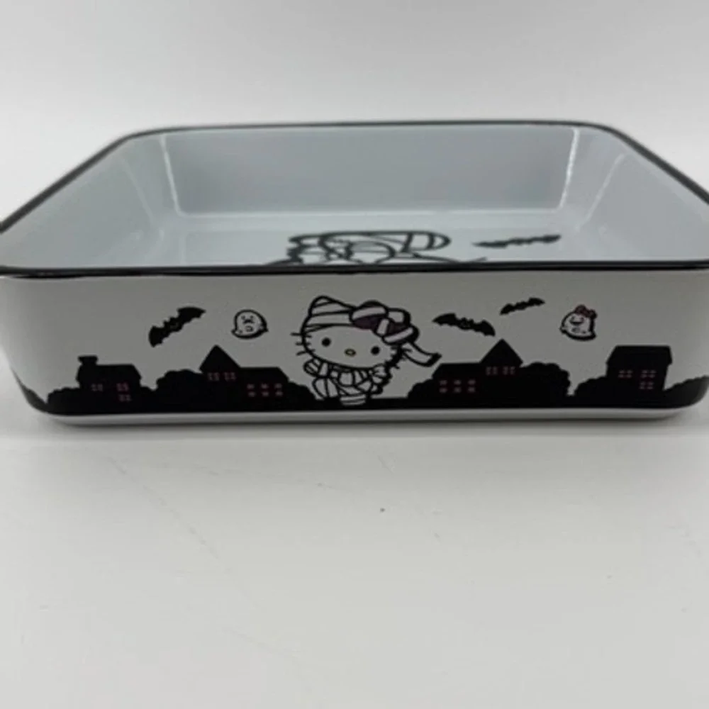 Hello Kitty Halloween Mummy Vampire Ceramic Square Baker‎ Dish Zrike Brands 8in